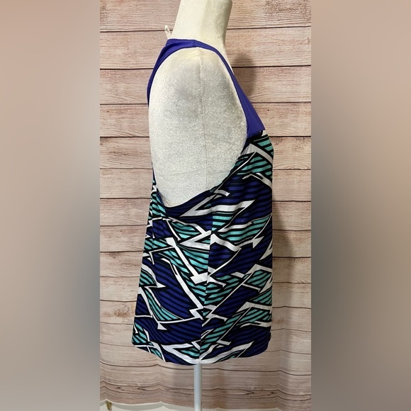 Girls Under Armour Heat Gear Blue Tank Top Loose Fit Size X Large. - Picture 2 of 4